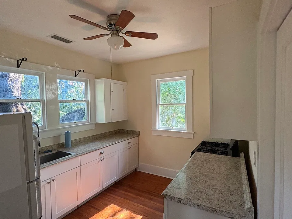 404 E Mohawk Ave