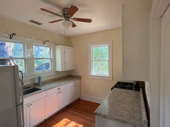 404 E Mohawk Ave, Tampa, FL 33604
