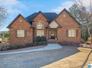 175 Crestview Cir, Trussville, AL 35173