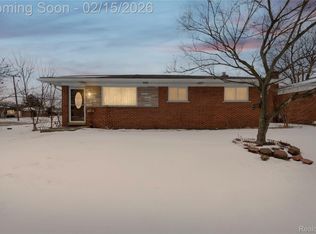 12876 Martin Rd, Warren, MI 48088