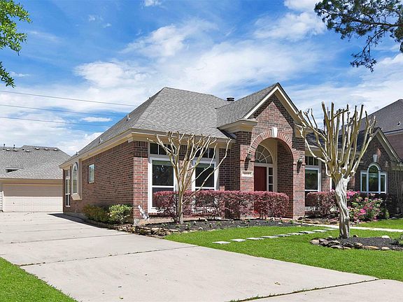 2nd image of 4615 Brook Shadow Dr