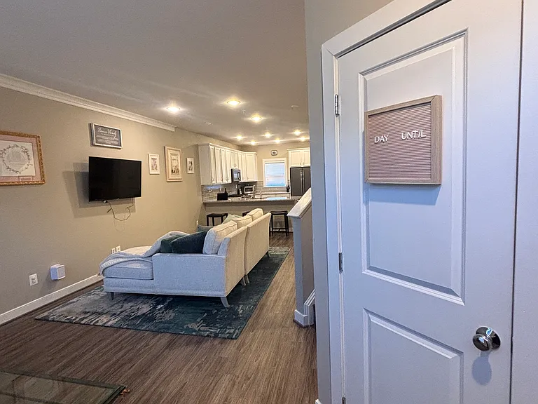 2302 Cobble Hill Ter — Photo 5