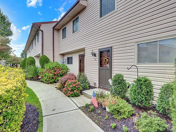 3rd image of 650 Newbridge Road #53