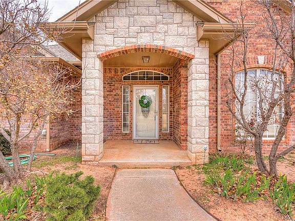 5th image of 9517 Clear Springs Dr
