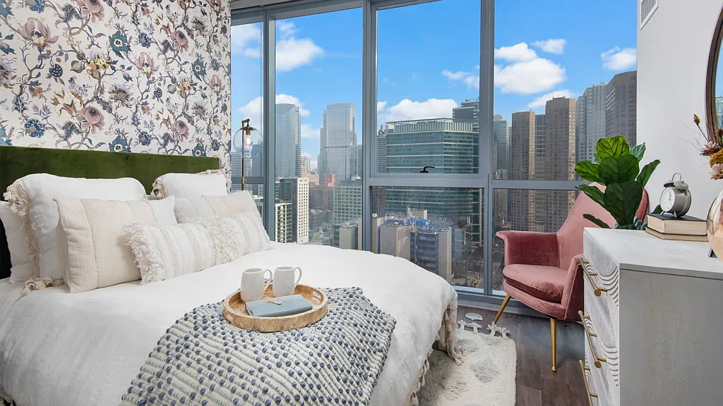 1 bed, 770 sqft, $3,608 — Photo 4