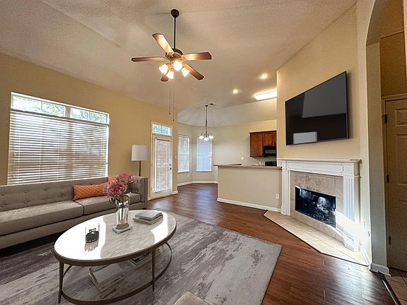 4th image of 4607 Orange Tulip Dr