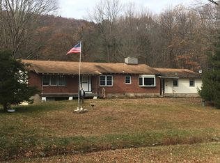 3 Lotus Ln, Monroe, NY 10950