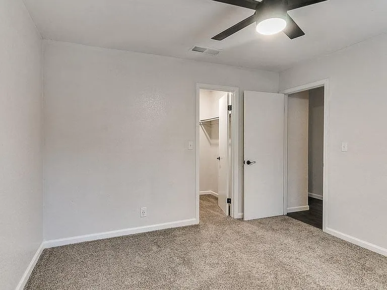 Hearthstone Homes - Moore — Photo 5