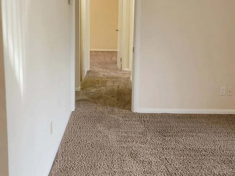10209 N Valle Dr — Photo 2