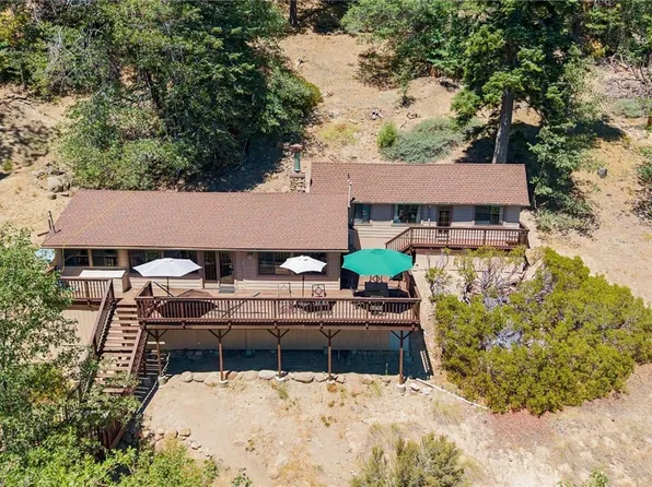 220 N Shore Dr, Fawnskin, CA 92333