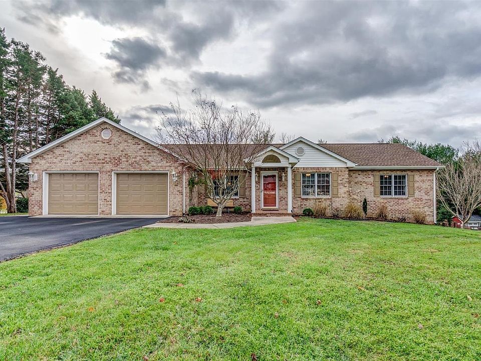 1st image of 103 Mockingbird Cir