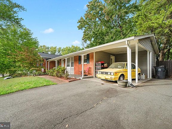3rd image of 8705 Jackson Ave