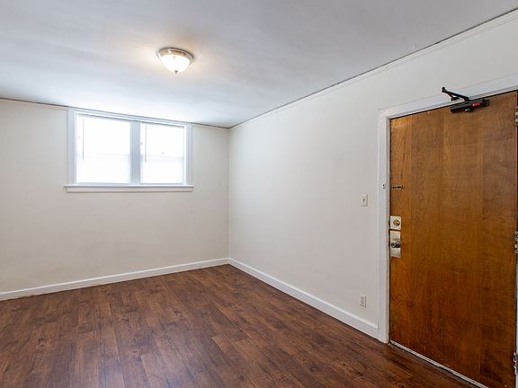 5th image of 3508 Dupont Ave S APT 10