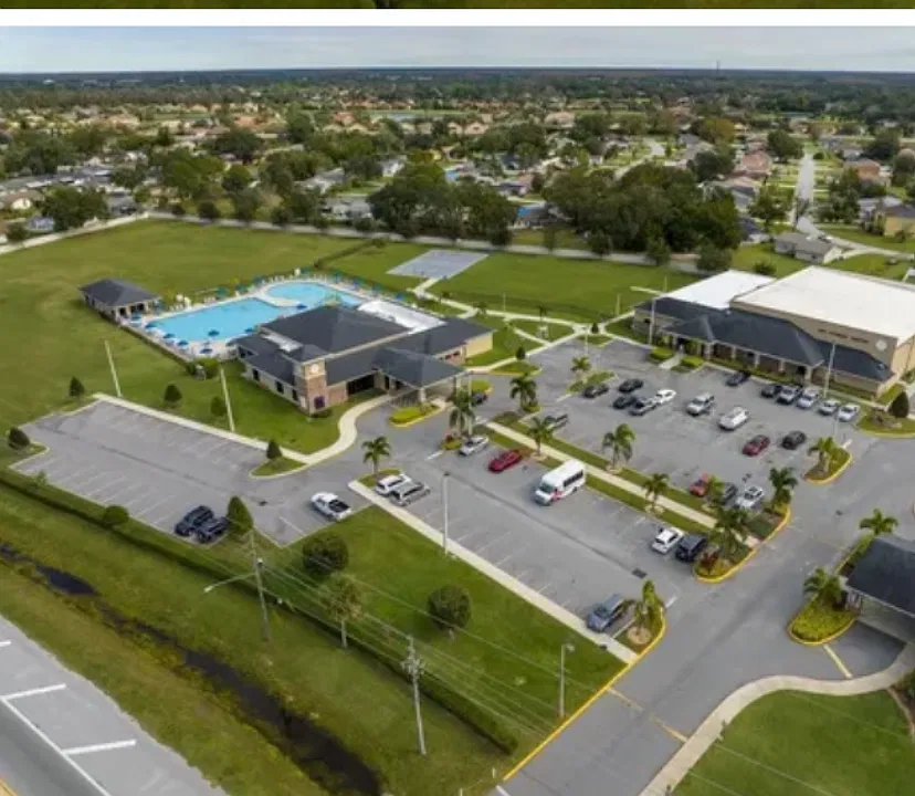 Community pool
