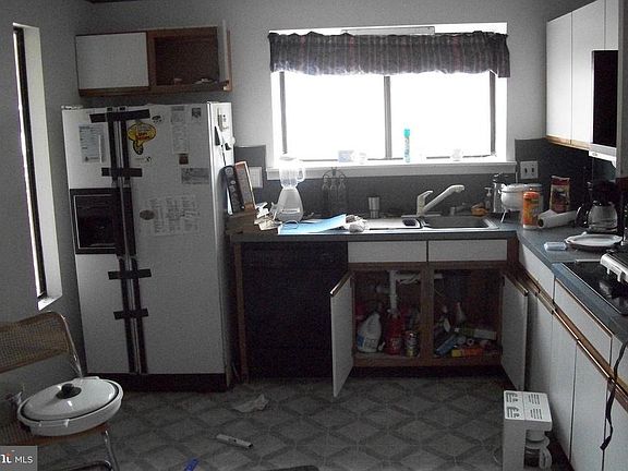 3rd image of 3416 Pebble Beach Dr