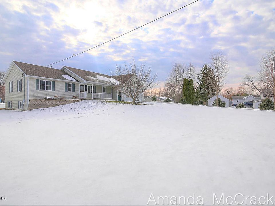 1st image of 16040 16th Ave