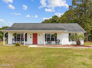 177 Avis Dr, Newport, NC 28570