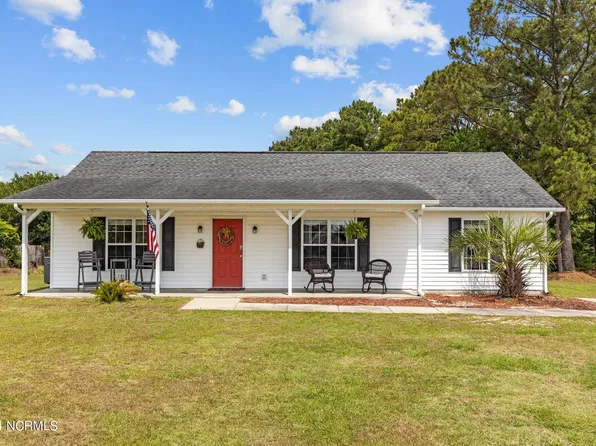 177 Avis Drive, Newport, NC 28570