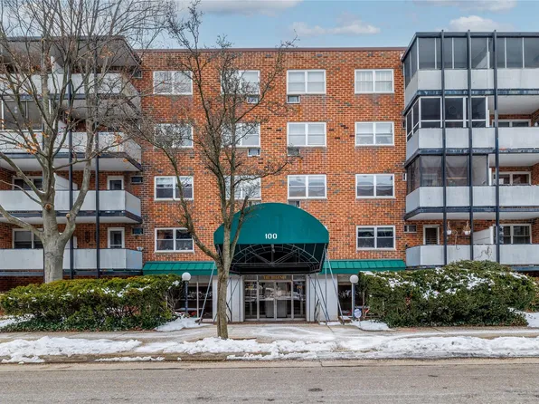 100 Lincoln Avenue #6A, Mineola, NY 11501