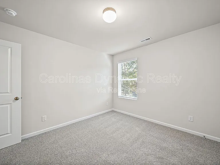 3200 Polk And White Rd #A — Photo 31