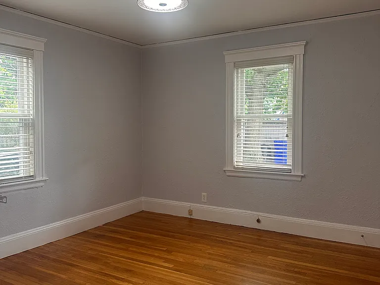 84 Lawton St #1 — Photo 17