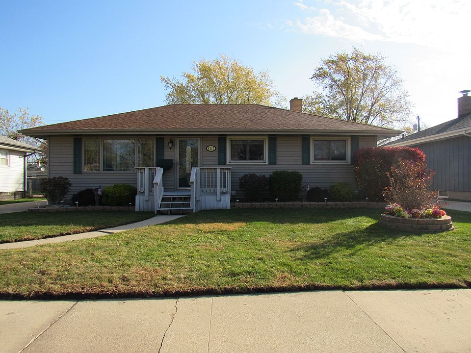 1st image of 9227 Highland Pl
