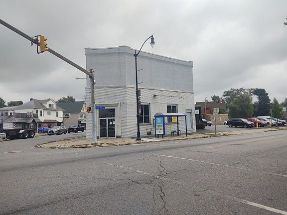 2nd image of 1510 S Park Ave