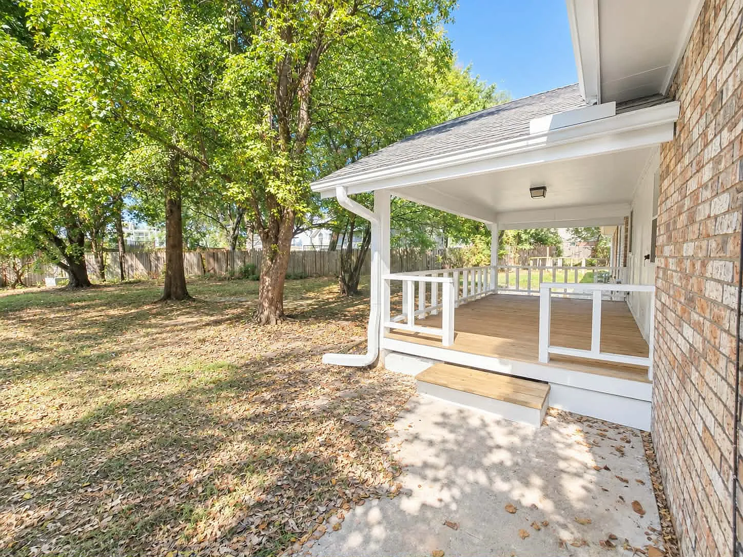 4 bed, 1973 sqft, $2,200 — Photo 4