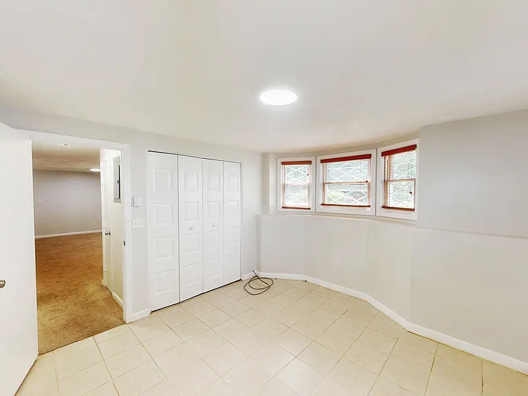 107 Oak Ln #3 — Photo 9