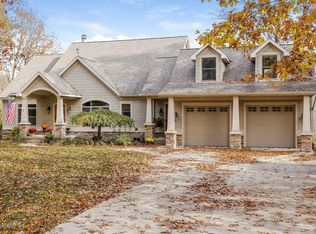 7162 River Glen Dr SE, Caledonia, MI 49316
