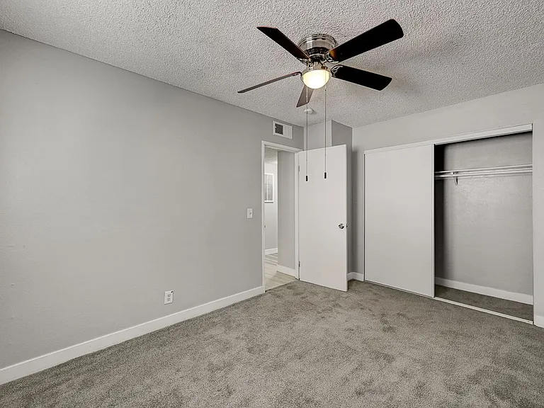 1305 Kari Lee Ct — Photo 28