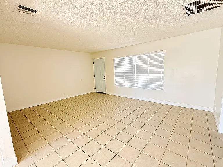 13237 Mohawk Rd #B — Photo 9