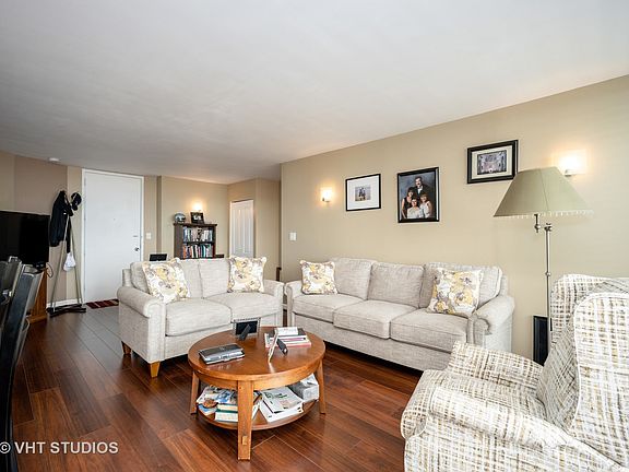 3rd image of 3925 Triumvera Dr APT 11F