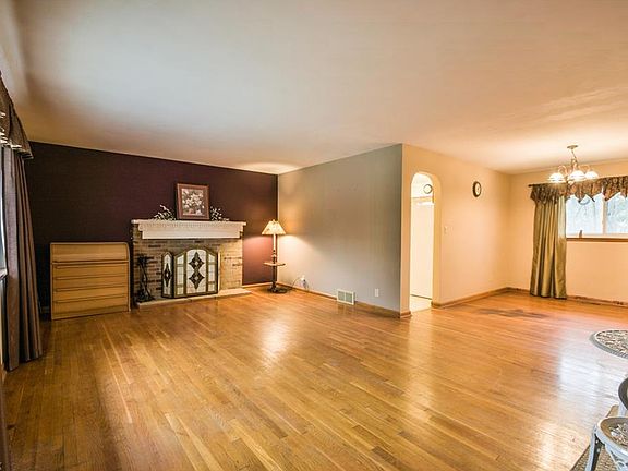 2nd image of 8387 Waters Dr