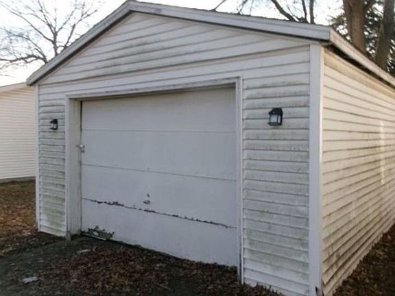 Exterior Features