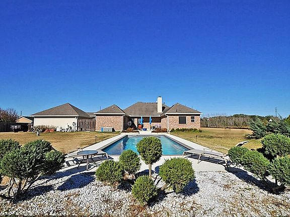 BACKYARD is a focal point -- lots of summer fun to be enjoyed here.  Bring your swimsuit!