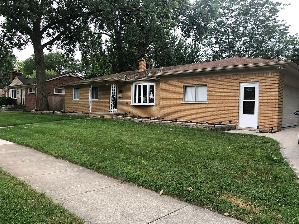 1st image of 28157 Roan Dr
