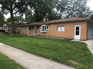 28157 Roan Dr, Warren, MI 48093