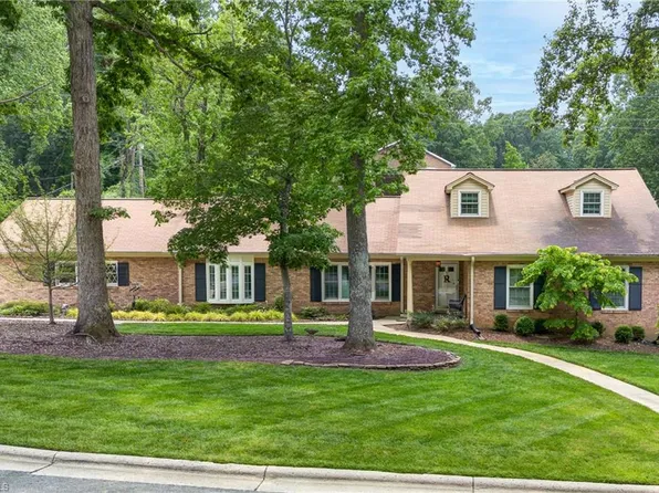 1317 Longcreek Dr, High Point, NC 27262