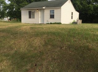 615 South Ave, Rockford, IL 61109