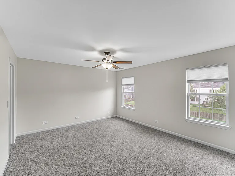 2588 Dickens Ct #2588 — Photo 17