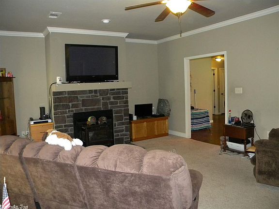 5th image of 4 Gin Creek Dr