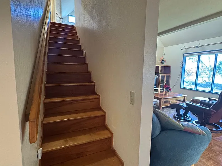 230 Kapualani St — Photo 18