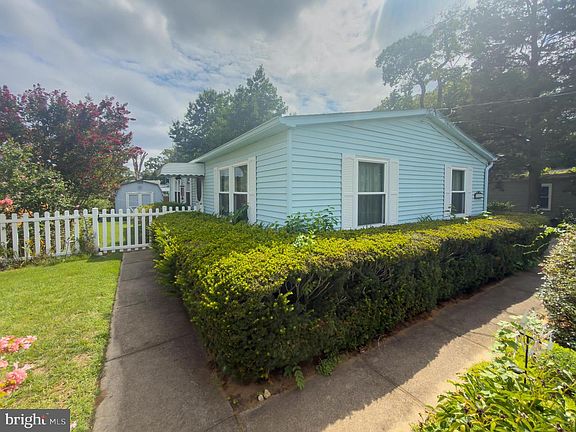 2nd image of 462 Harrison Ave