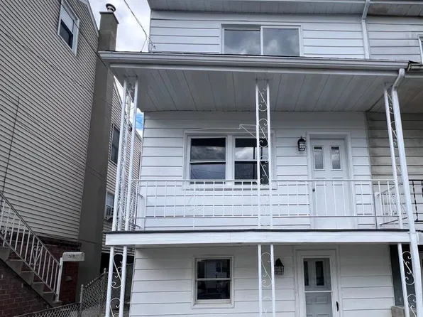 516 Pottsville St, Minersville, PA 17954