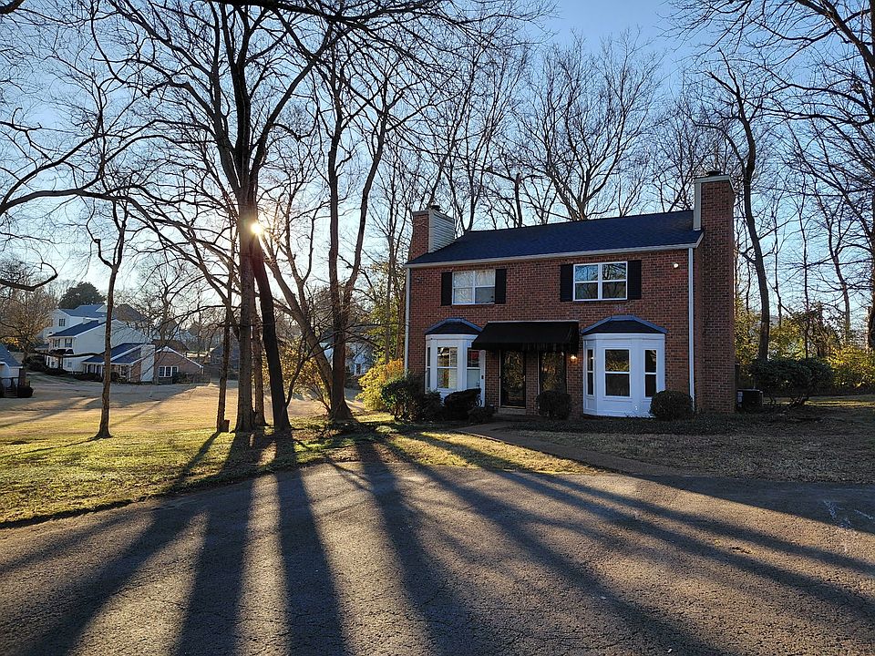 1st image of 120 Brattlesboro Dr
