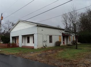 112 Throneburg Ave, Hudson, NC 28638