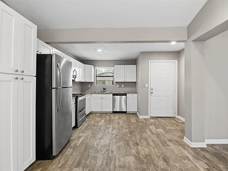 3424 Balboa Cir #48 — Photo 5