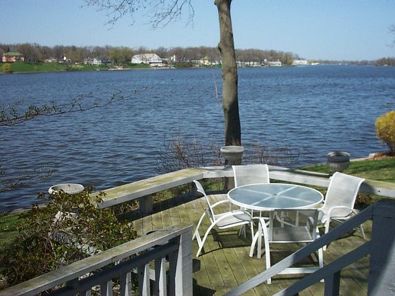 Views of Pistakee Bay