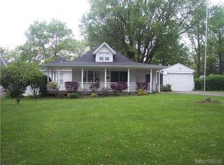 34 Lotus Bay Rd, Irving, NY 14081